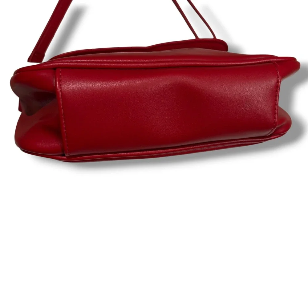 Mode Los Angeles Red Quilted Faux Leather Crossbody Bag Gold Hardware